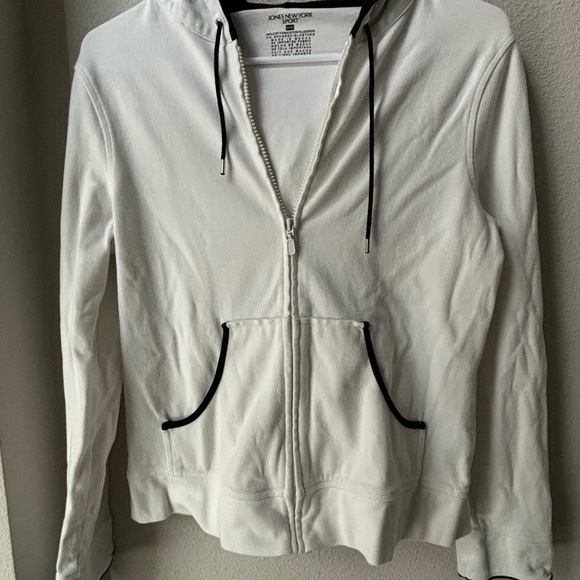 Jones New York Tops - Jones New York Cream Hoodie with Black Accents